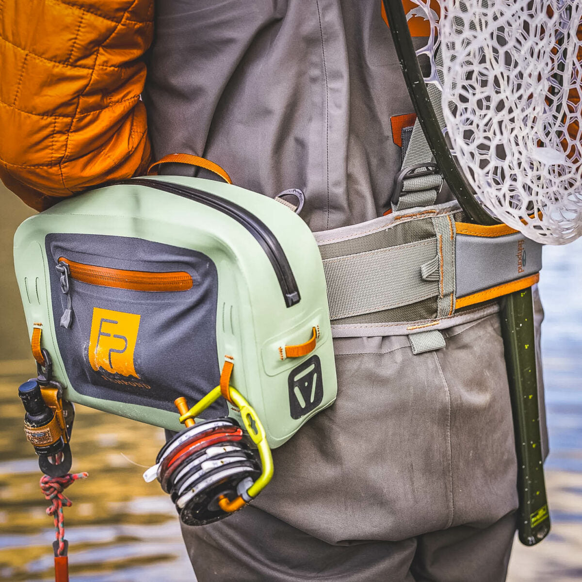 FISHPOND THUNDERHEAD SMALL SUBMERSIBLE LUMBAR PACK