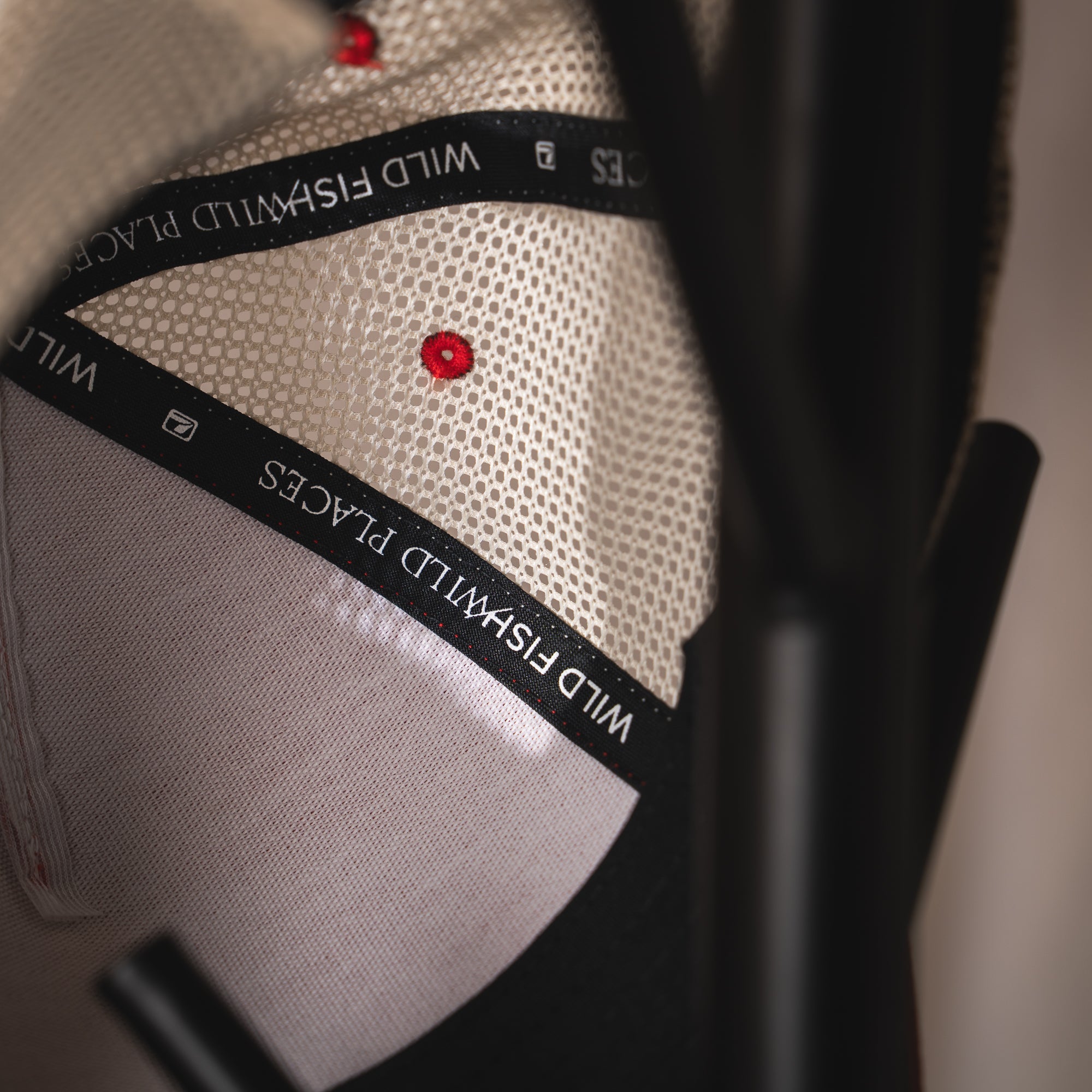 LOOP FLY TRUCKER CAP