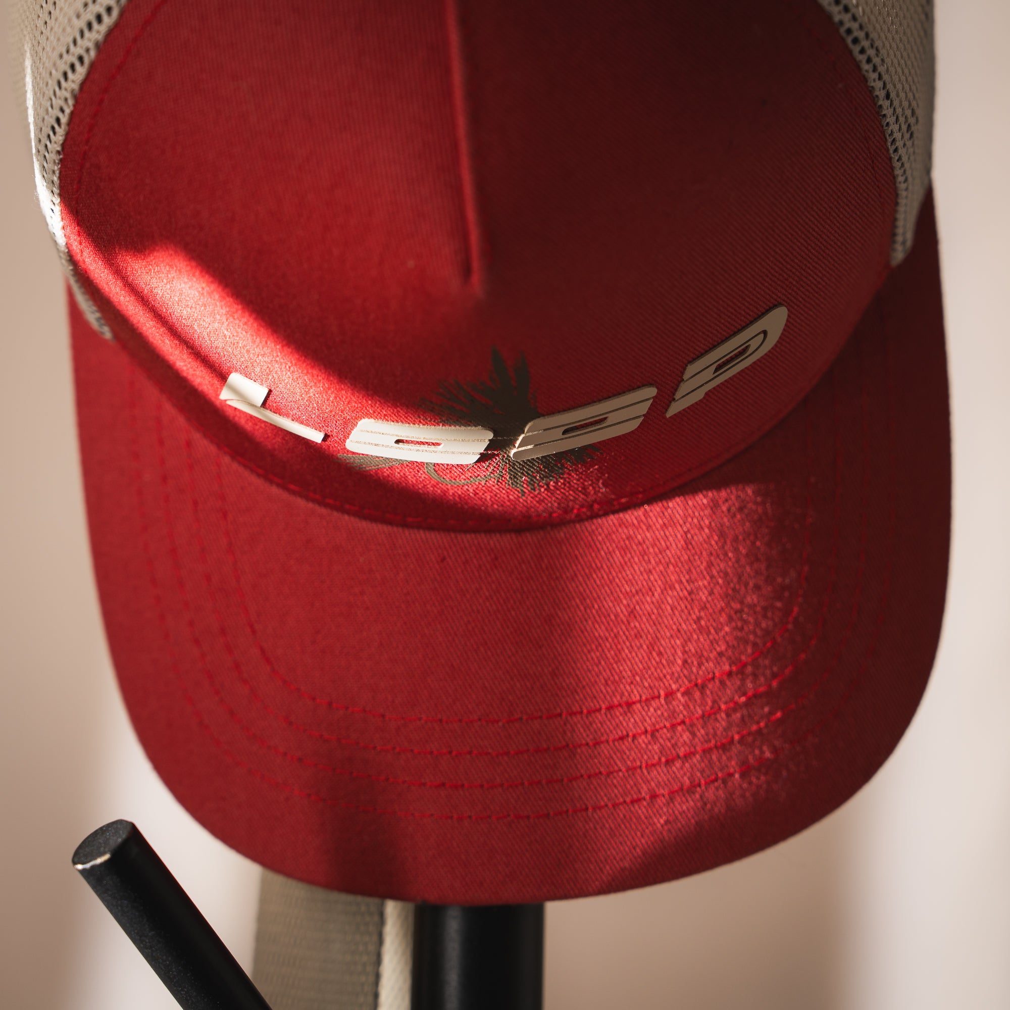LOOP FLY TRUCKER CAP