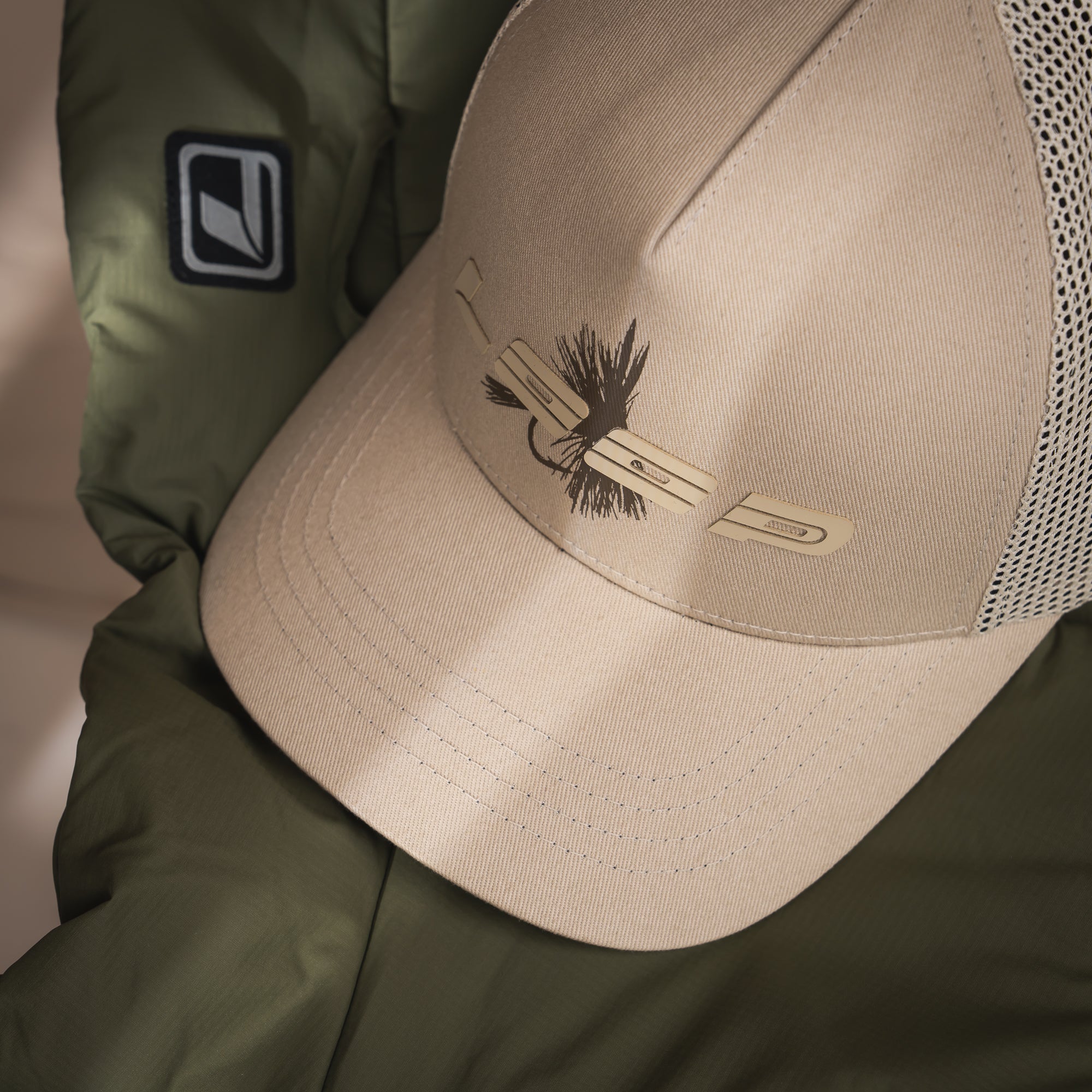 LOOP FLY TRUCKER CAP